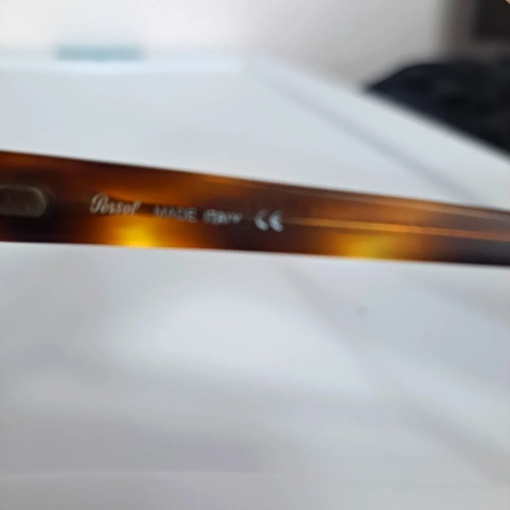 Persol Ratti 2002-S Vintage Sunglass Tortoise